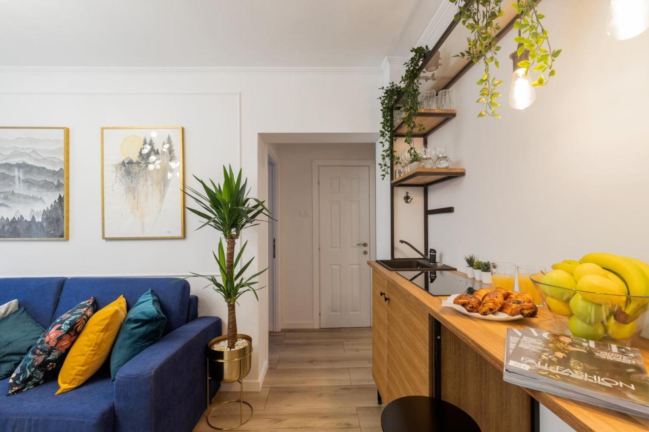 Eclectic 3 Bedroom Calea Victoriei By Urbanesq Bucharest Exterior photo